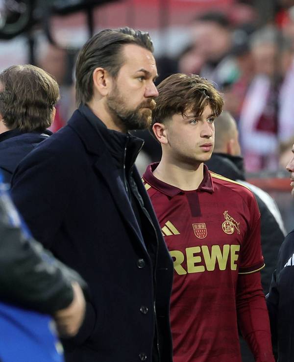 Thomas Kessler und Mikey Moore mit enttäuschter Miene.