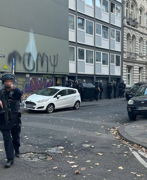 Polizei am Rathenauplatz