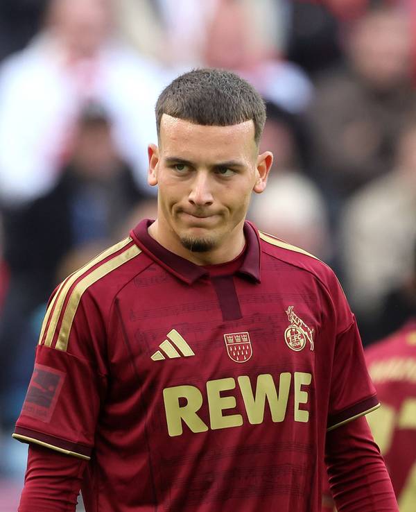 FC-Profi Said El Mala steht gegen den FC Schalke 04 auf dem Platz.