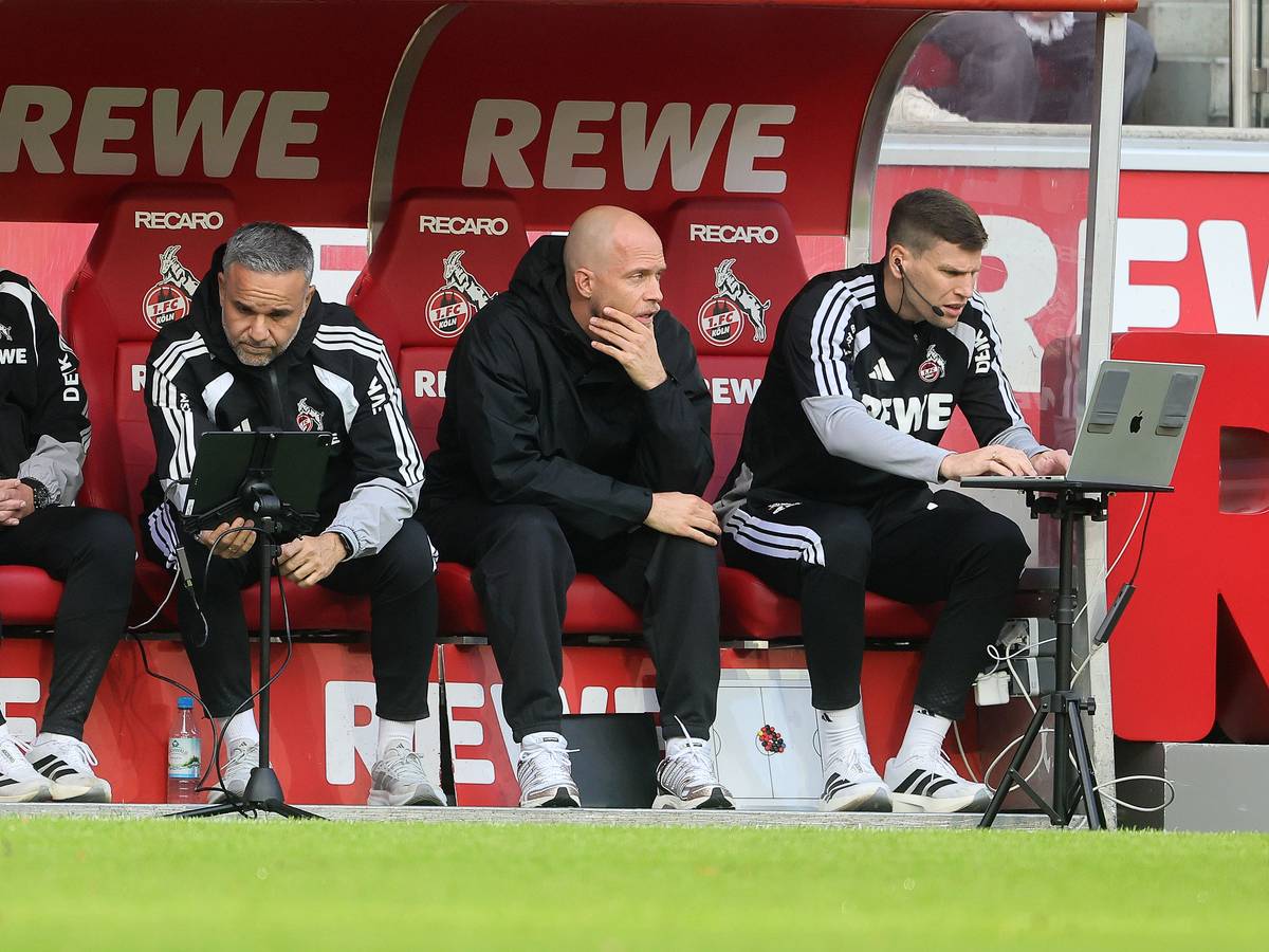 Der FC-Trainerstab mit René Wagner.