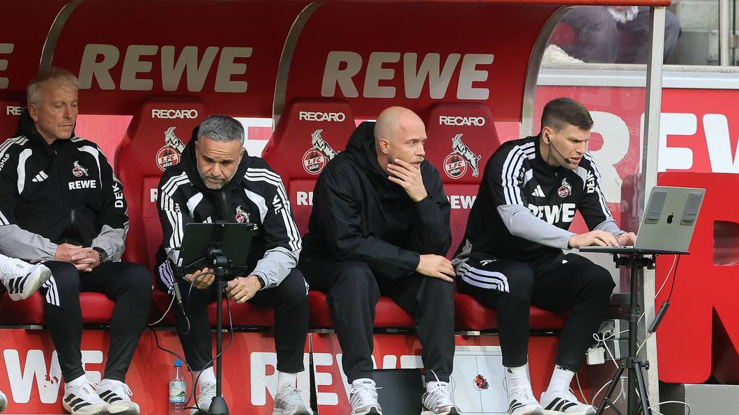Der FC-Trainerstab mit René Wagner.
