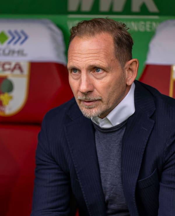 Mauro Lustrinelli auf der Bank.