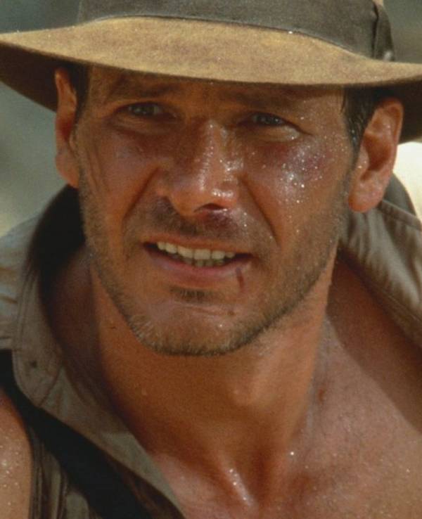 Gestatten, Henry Jones Jr. (Harrison Ford), Professor für Archäologie auf seiner Exkursion zum „Tempel des Todes“. (Bild: ProSieben / Paramount Pictures)