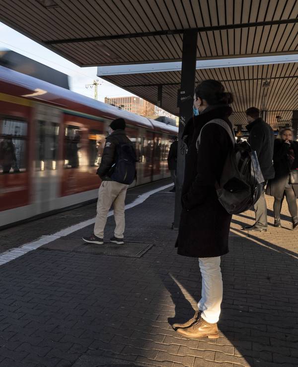 In einer S-Bahn zwischen Düsseldorf und Essen kam es zu einer handfesten Auseinandersetzung. (Symbolfoto)