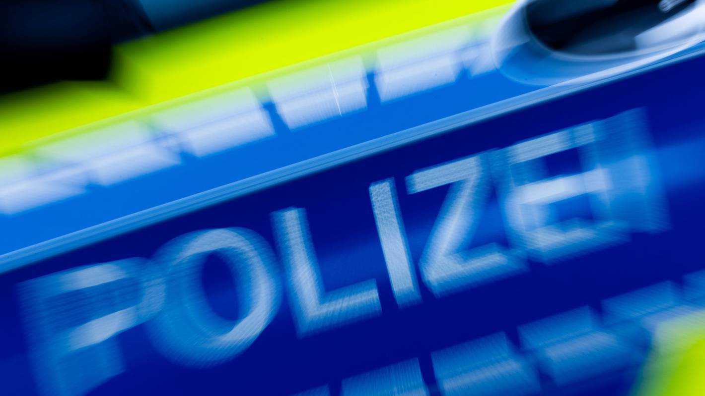 Noch wird ermittelt, woher die beiden Jugendlichen das Auto überhaupt hatten. (Symbolbild)