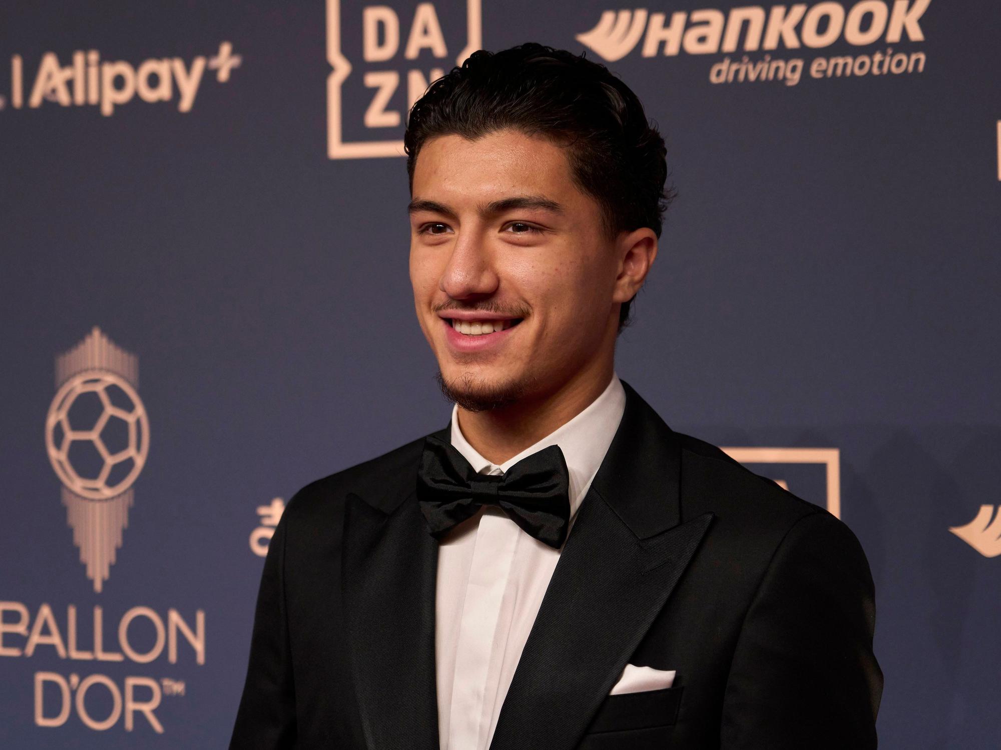 Ibrahim Maza lächelt bei der Ballon d`Or Zeremonie in London.