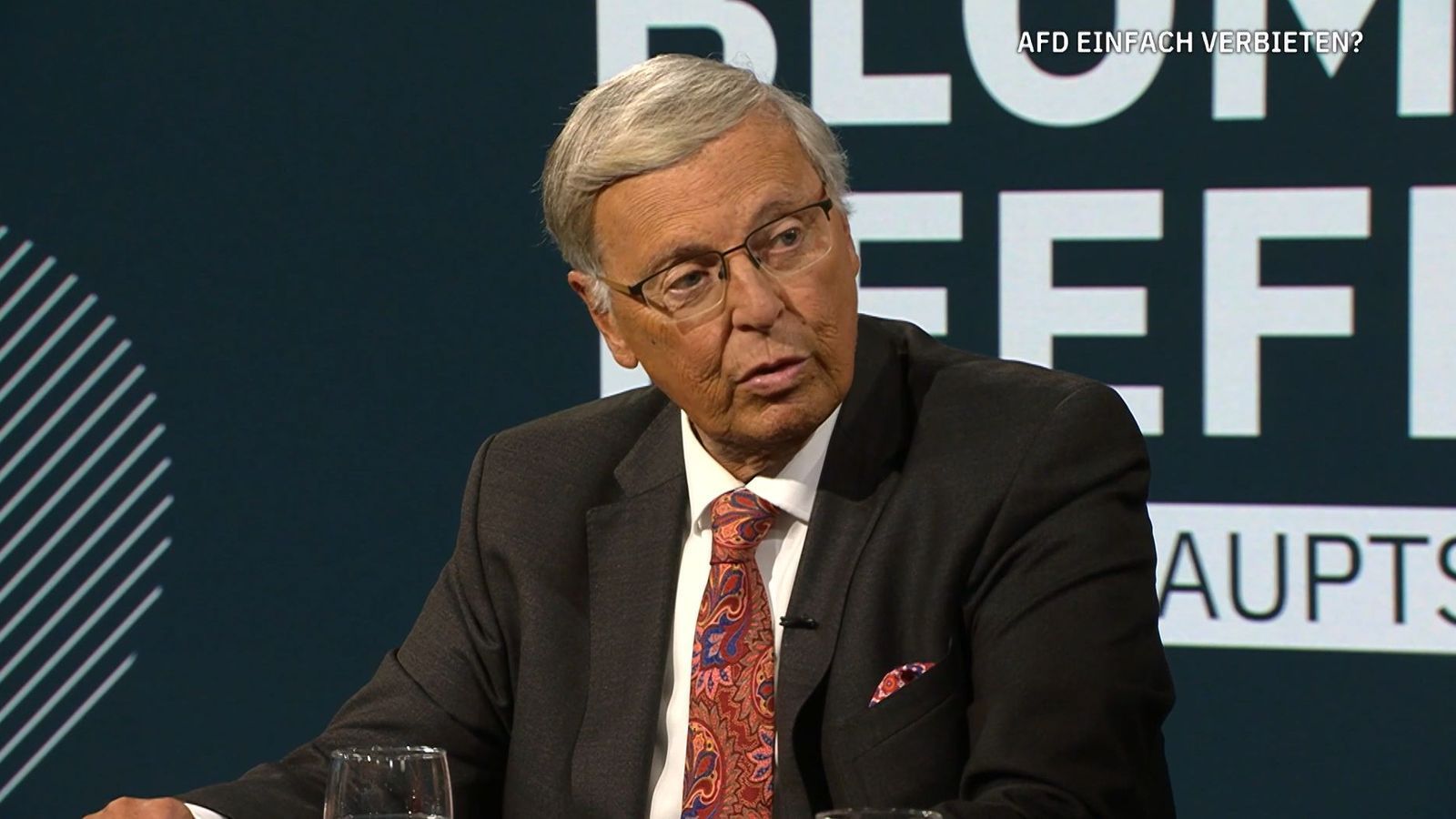 Wolfgang Bosbach hat sich im ntv-Talk „Blome & Pfeffer“ gegen ein AfD-Verbotsverfahren ausgesprochen. (Bild: RTL / ntv)