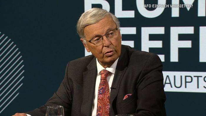 Wolfgang Bosbach hat sich im ntv-Talk „Blome & Pfeffer“ gegen ein AfD-Verbotsverfahren ausgesprochen. (Bild: RTL / ntv)