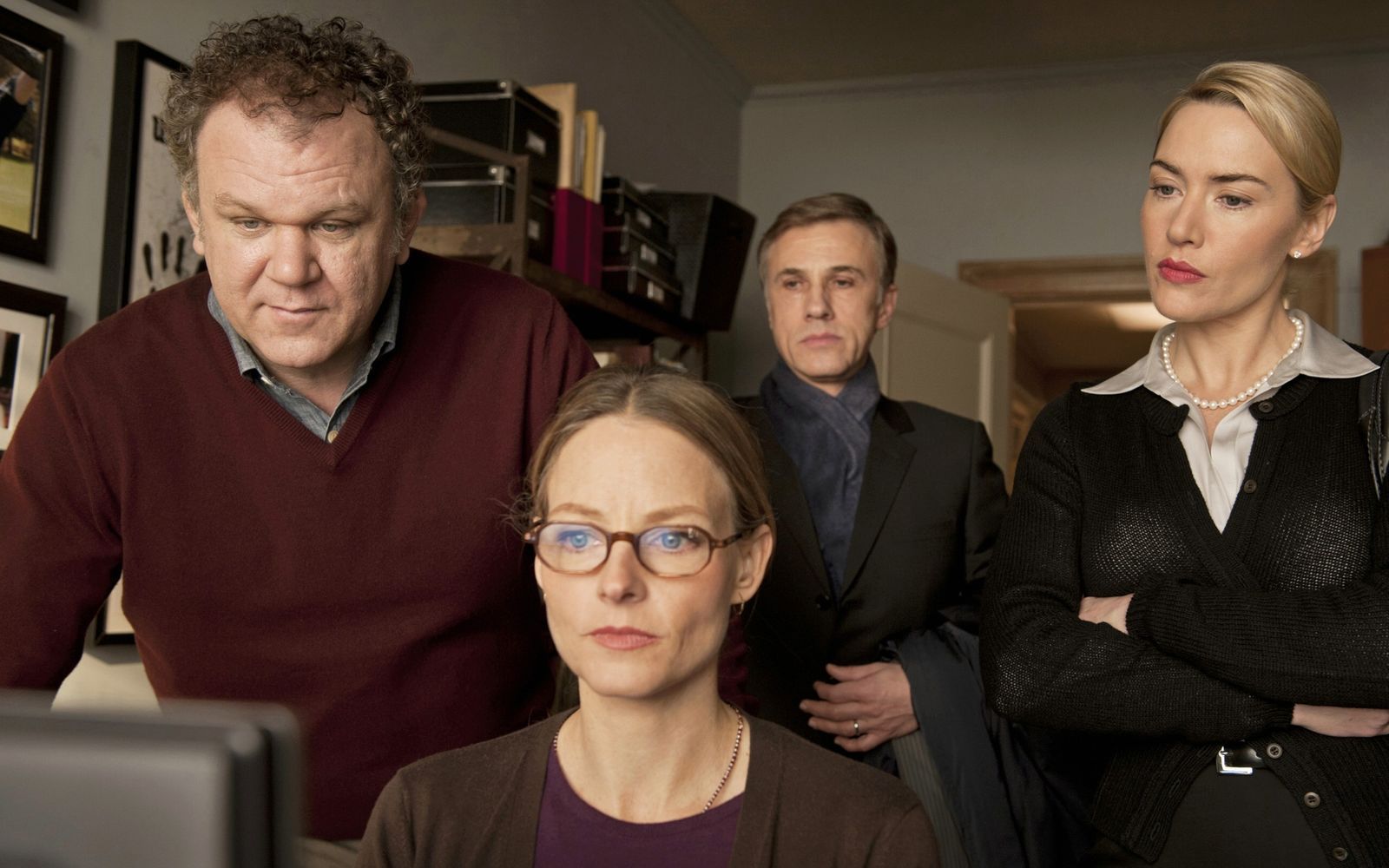 Wir sind ja alle kultiviert hier: Die Longstreets (John C. Reilly, links, Jodie Foster) und die Cowans (Christoph Waltz, Kate Winslet, rechts) wollen über die Rauferei ihrer Kinder reden. (Bild: ZDF/ARD Degeto/Constantin Film)