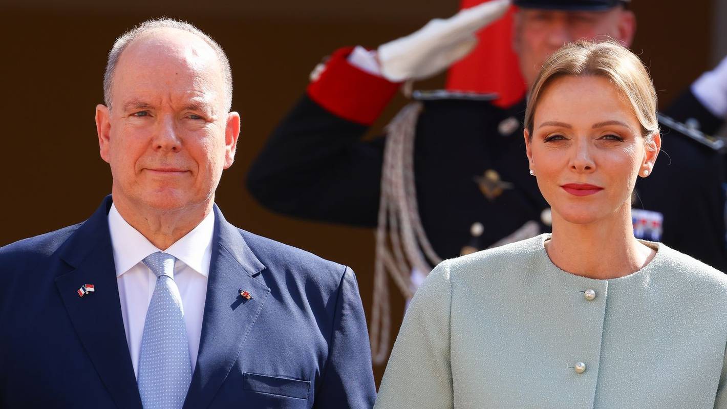 Fürst Albert II. und Fürstin Charlène trauern um ein Mitglied der monegassischen Fürstenfamilie. (Bild: 2025 Getty Images/Marc Piasecki)