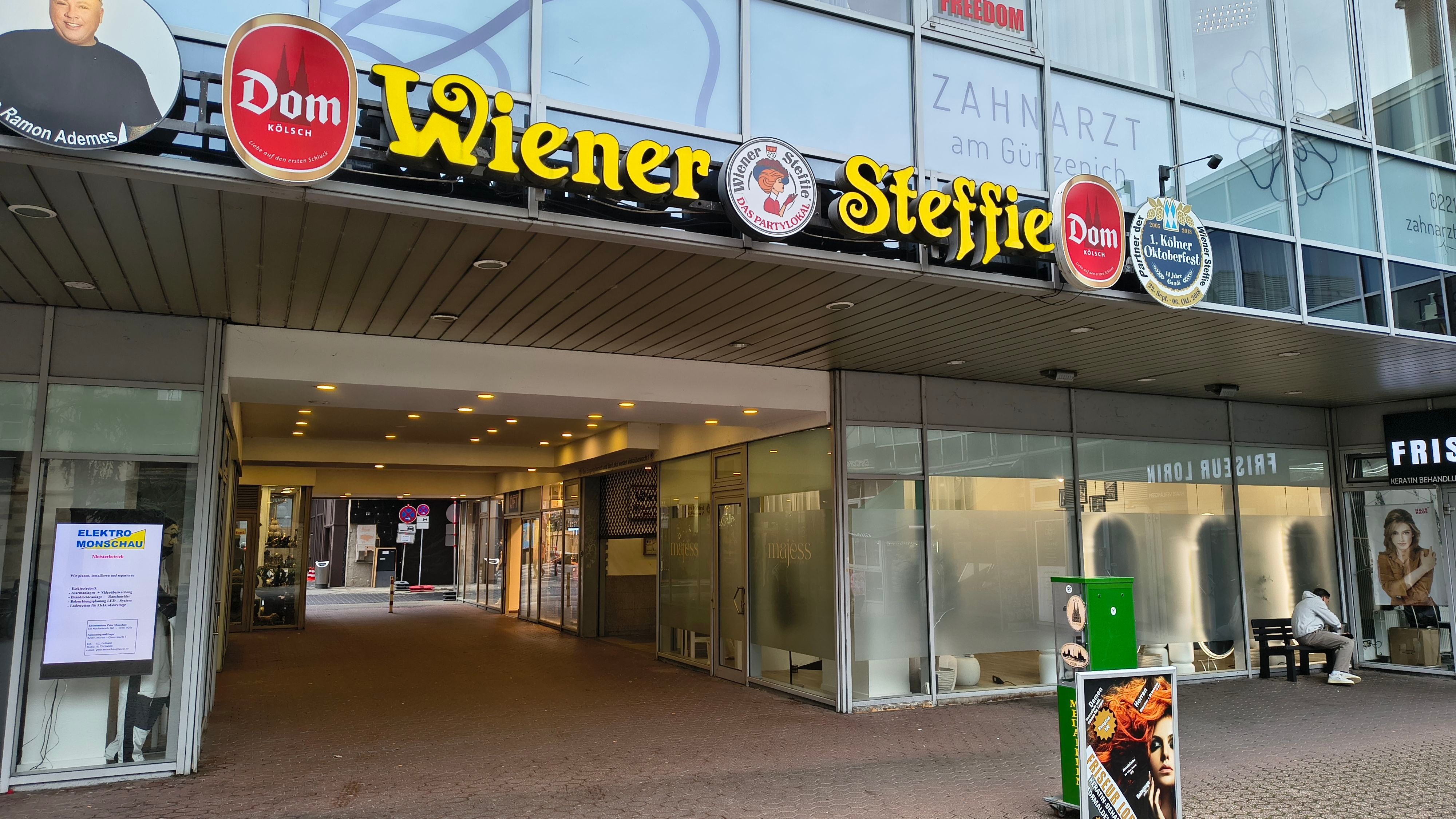 Die „Wiener Steffie“ befindet sich am Quartermarkt.