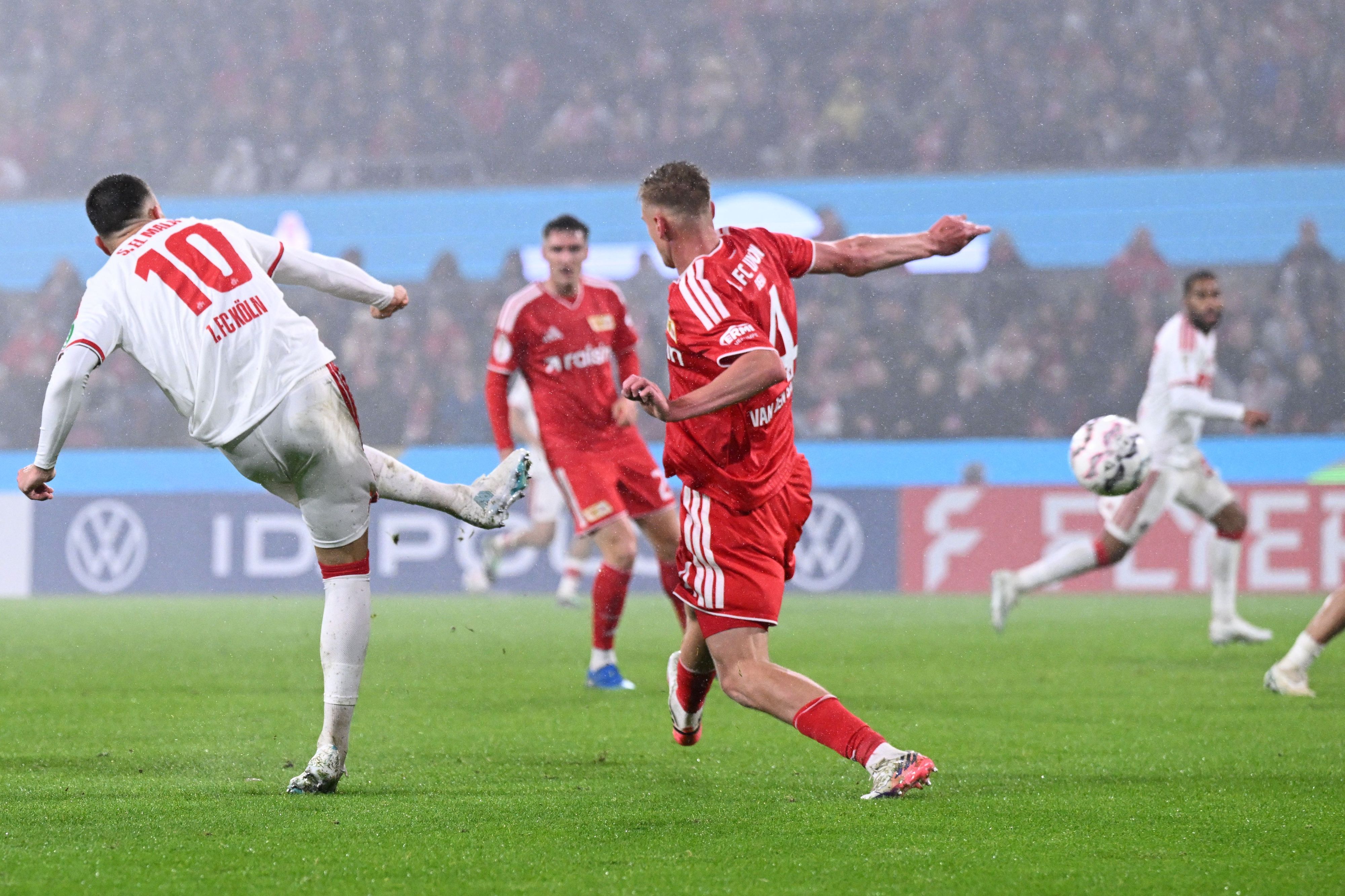 Said El Mala trifft mit links zum 3:0 gegen Union.