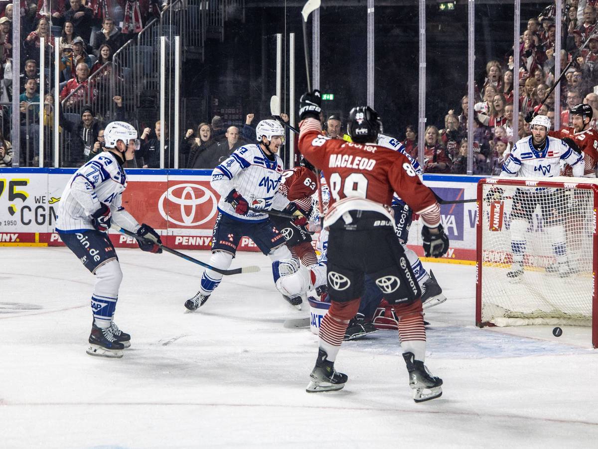 Tor für die Kölner Haie in der DEL.