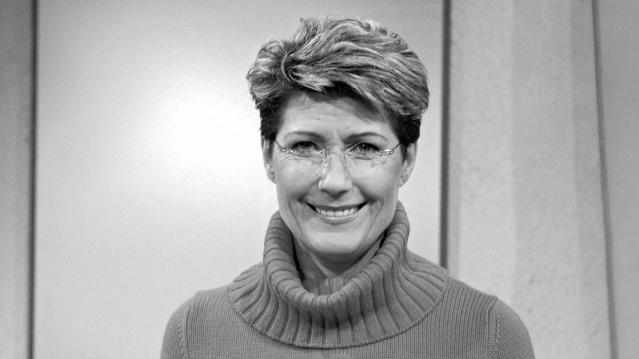 Die langjährige ARD-Moderatorin Jacqueline Stuhler ist tot. (Bild: SWR/Alexander Kluge)