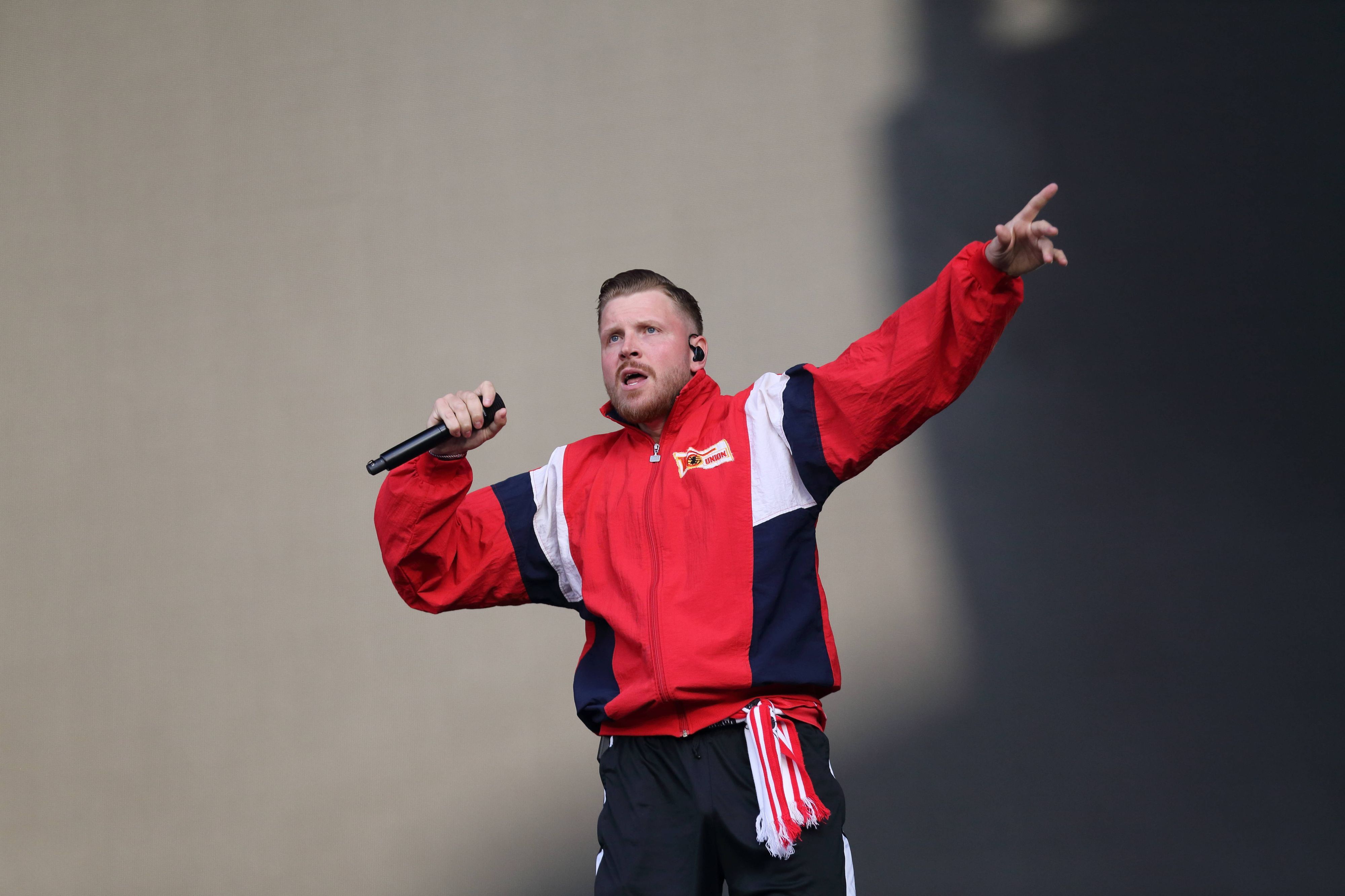 Finch in Union-Trainingsjacke