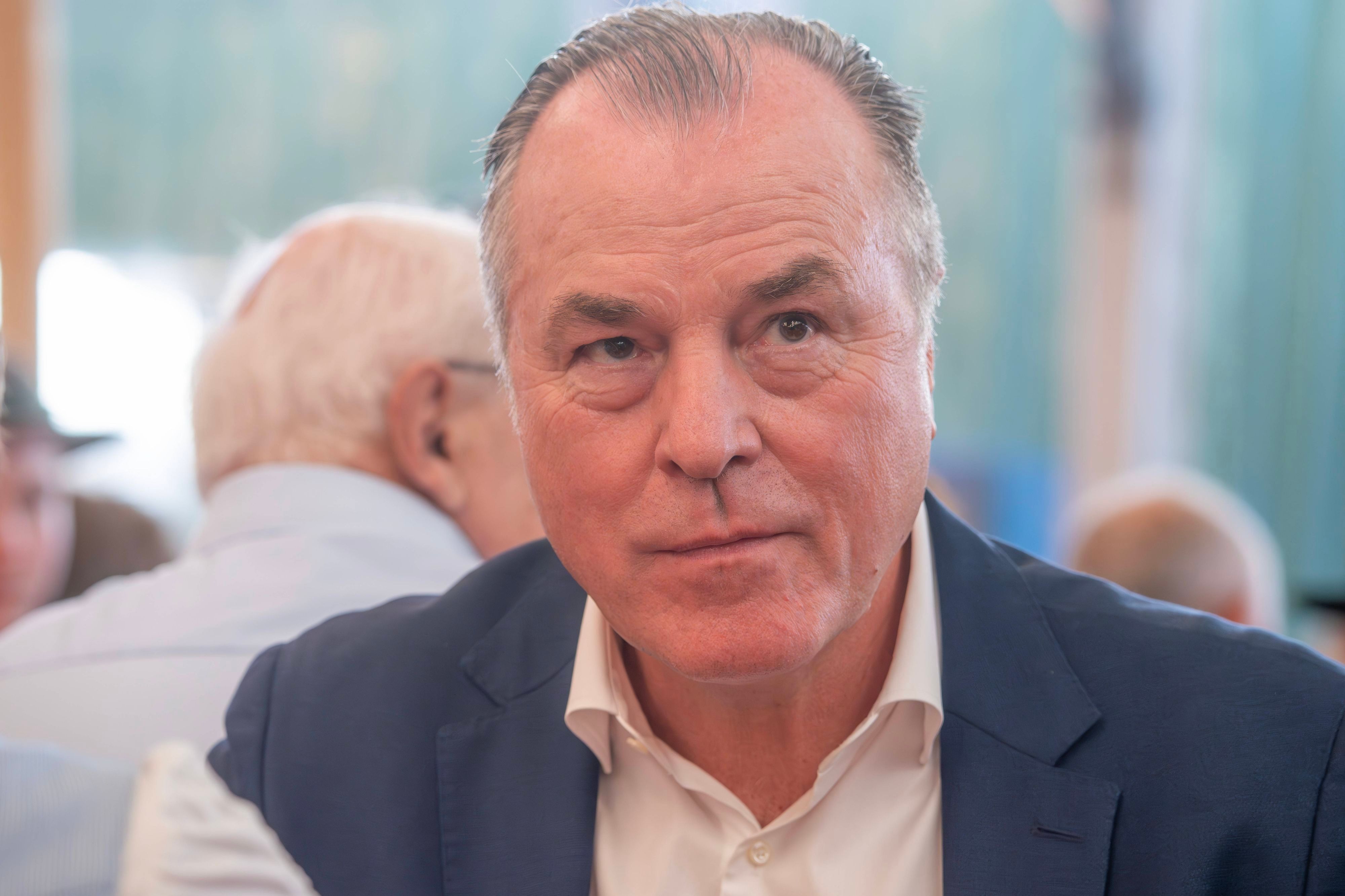 Clemens Tönnies bei einem Unternehmens-Termin.