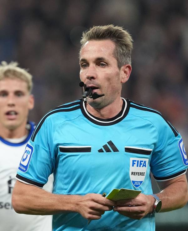 Tobias Spieler beim Spiel gegen Eintracht Frankfurt.