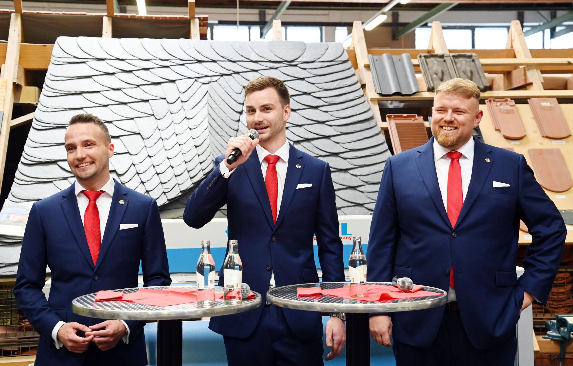 Vorstellung des neues Kölner Dreigestirn für die Session 2026/2027. V.Li.: Jungfrau Johanna (Maximilian Roth), Prinz Marius 1. (Wallenborn), Bauer Alex (Hagen)