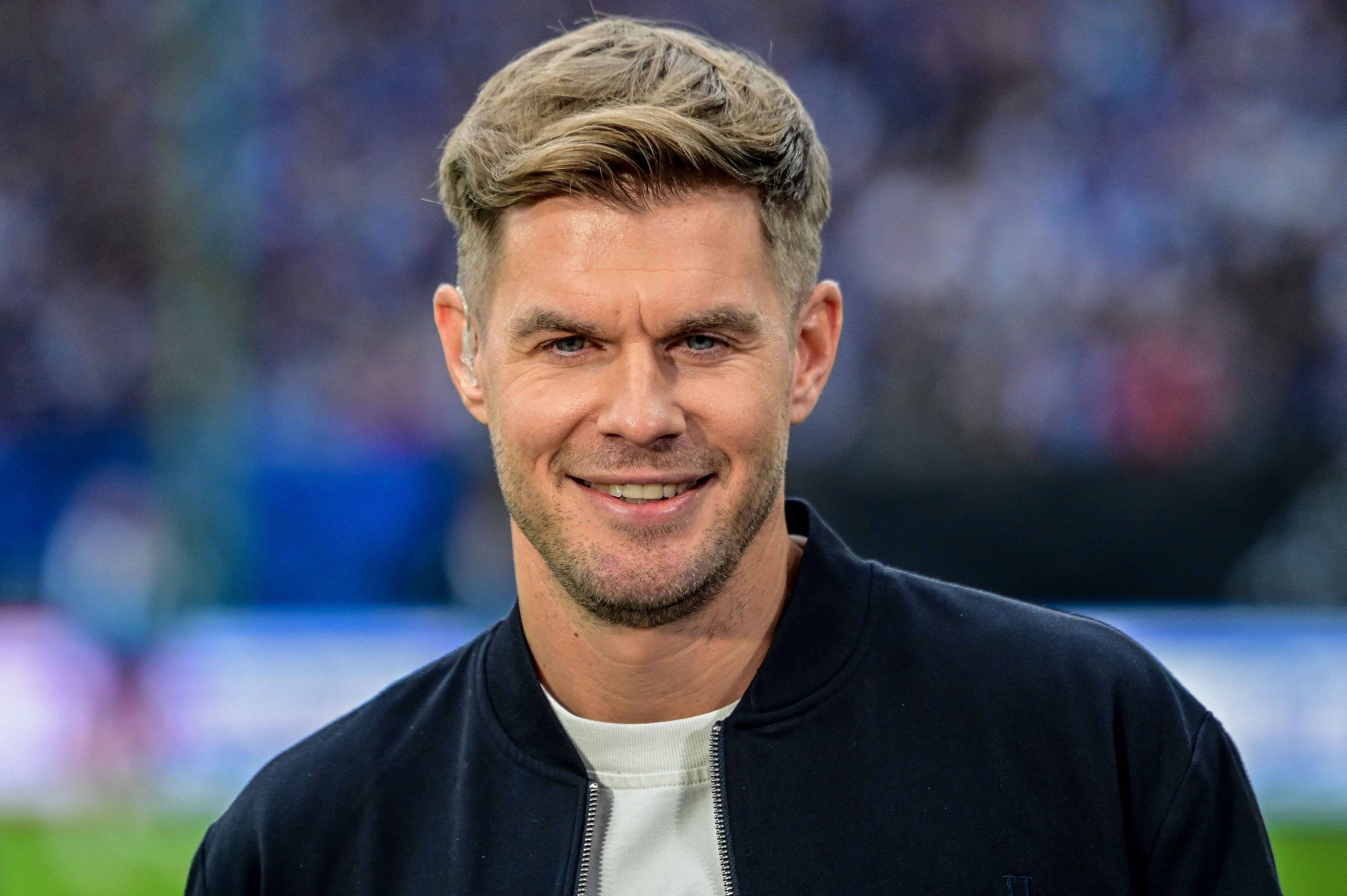 Simon Terodde lächelt.
