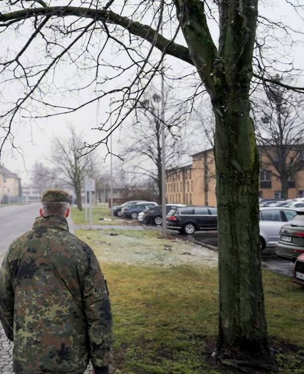 Roland hat mit den Folgen seiner Bundeswehreinsätze zu kämpfen. (Bild: Das Erste )