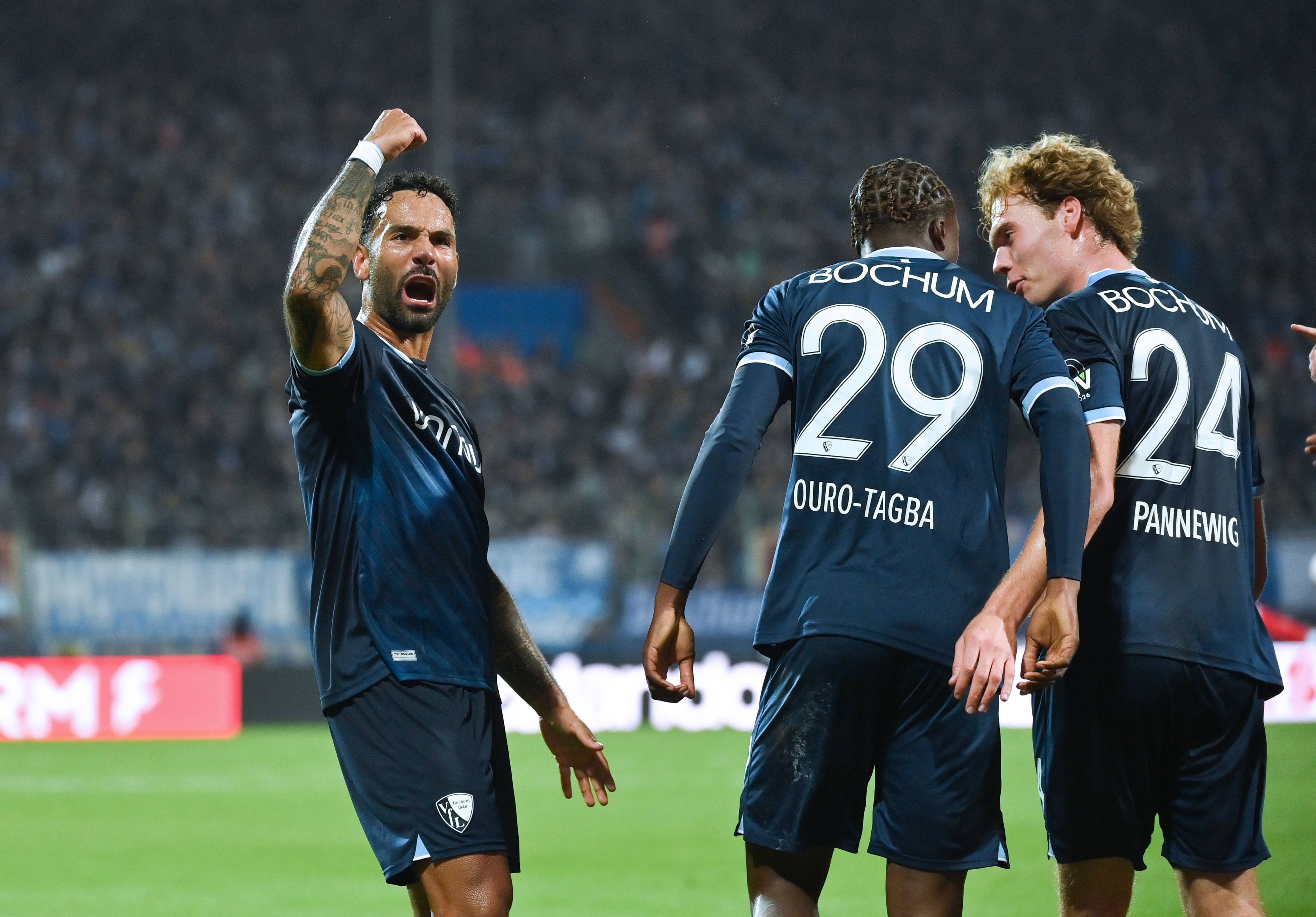 Jubel Sean Klaiber jubelt mit seinen Teamkollegen.