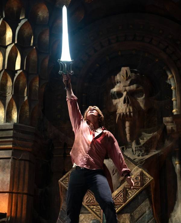 Der Brite Nicholas Galitzine (“Als du mich sahst“) übernimmt in „Masters of the Universe“ die stärkste Rolle seiner bisherigen Karriere: Er ist jetzt He-Man. (Bild: Plaion Pictures)