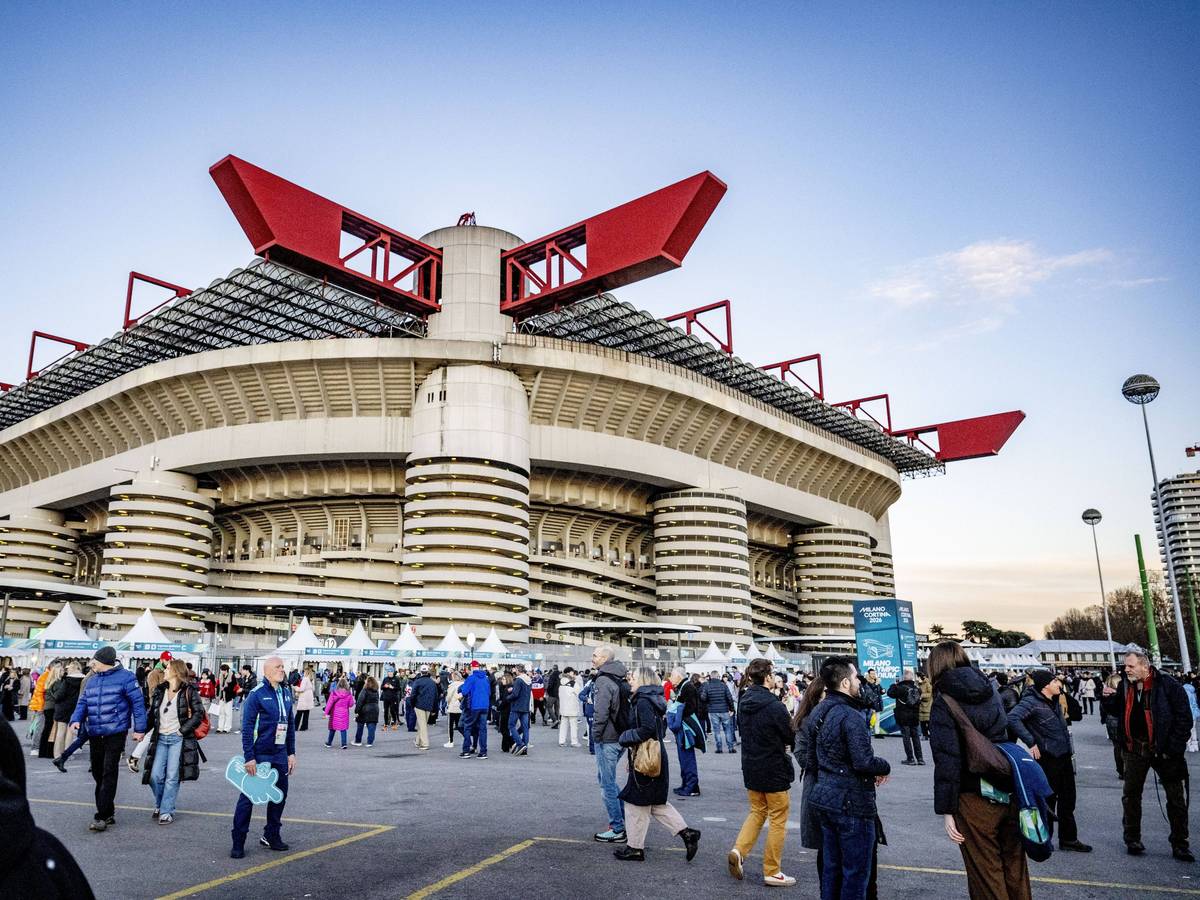 Das San Siro in Mailand von außen.