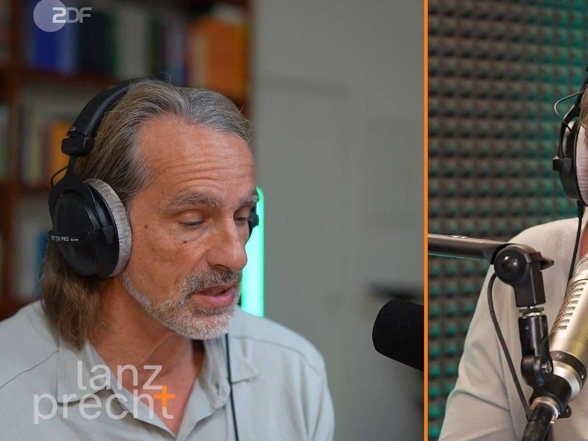 Richard David Precht (links) und Markus Lanz haben in ihrem Podcast „Lanz + Precht“ über das Schulsystem gesprochen. (Bild: ZDF / Lanz + Precht)