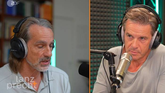 Richard David Precht (links) und Markus Lanz haben in ihrem Podcast „Lanz + Precht“ über das Schulsystem gesprochen. (Bild: ZDF / Lanz + Precht)