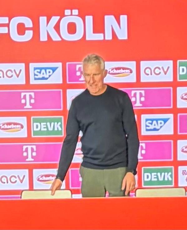 Trainer Mirko Slomka im Geißbockheim.
