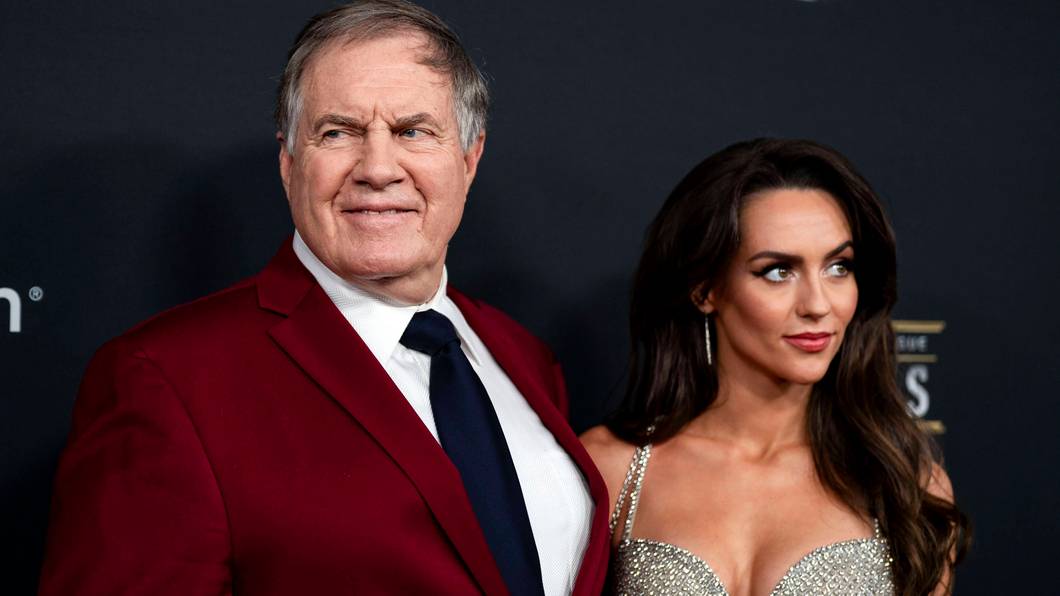 Bill Belichick und Jordon Hudson