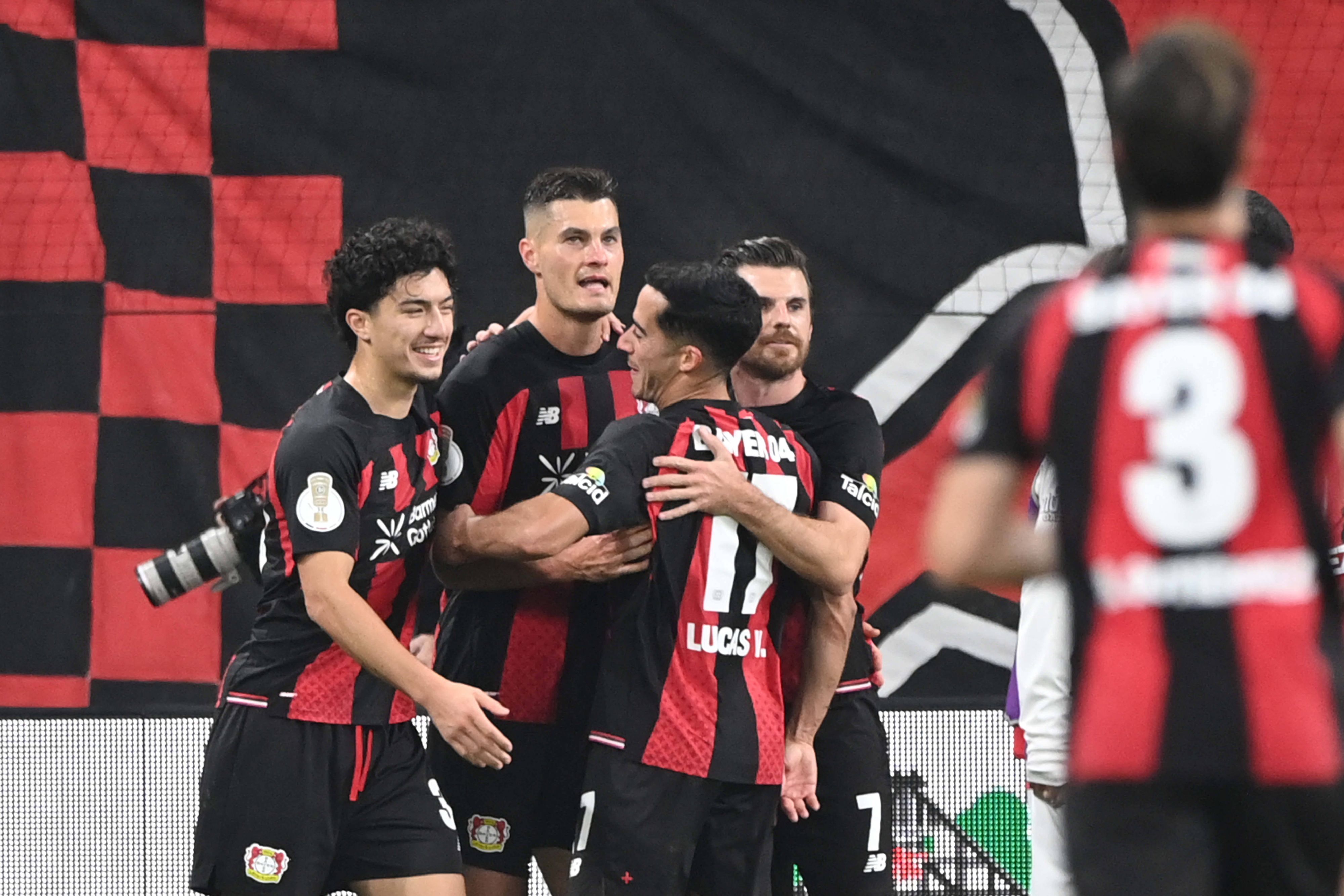 Torjubel bei Bayer Leverkusen.