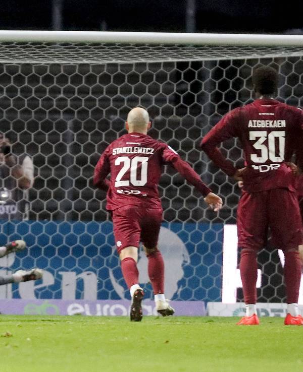 Verschossener Elfmeter beim Spiel zwischen Fortuna Köln und Würzburg.