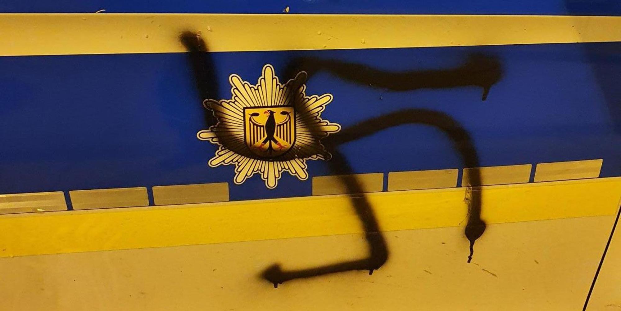 Hakenkreuz Polizeiwagen Hagen