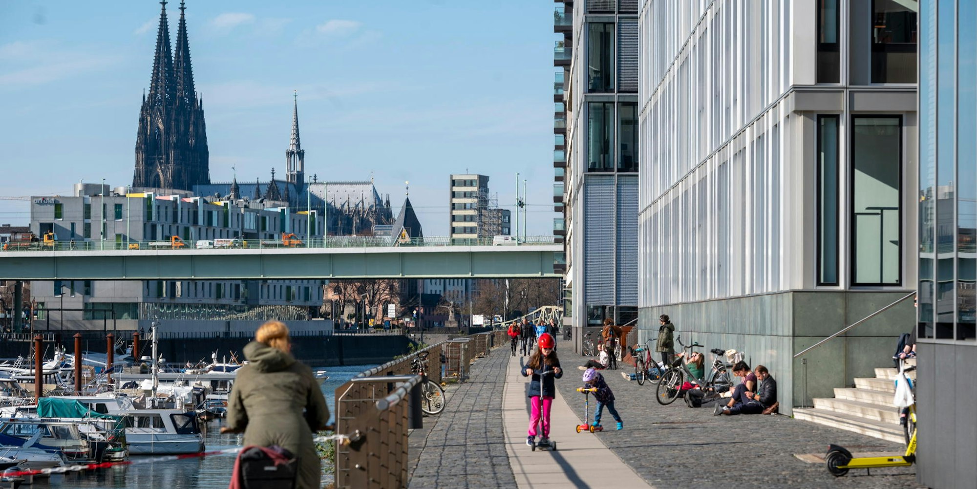 8EE6FDCD-3B4B-4607-9647-A358CABE9667