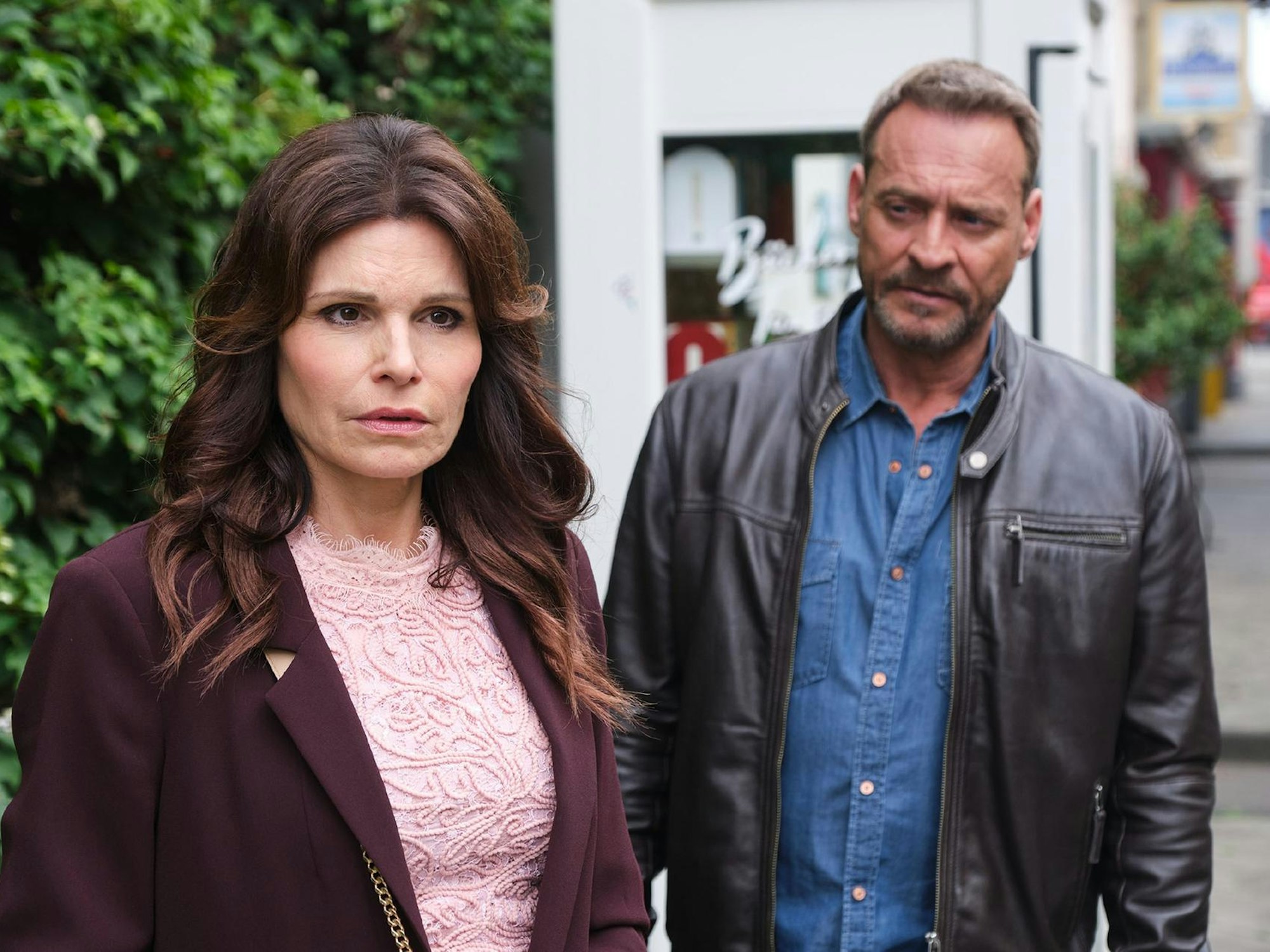 Tabea Heynig und Kai Noll bei Dreharbeiten zur RTL-Serie Unter uns in Köln.