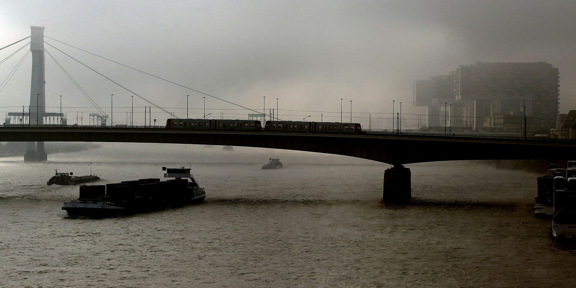 Severinsbrücke_suizid