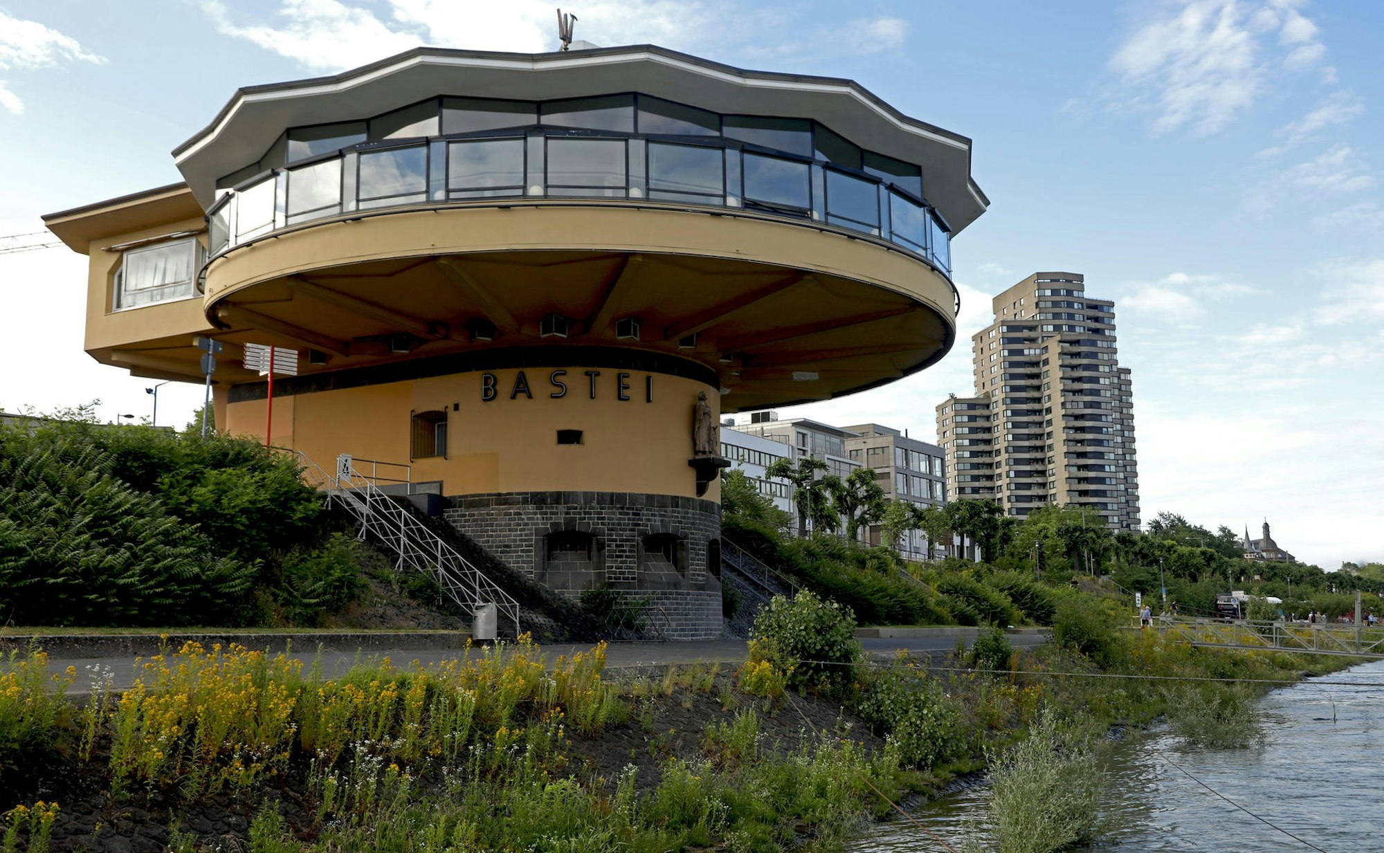 MDS-KSTA-2019-06-27-71-149092948