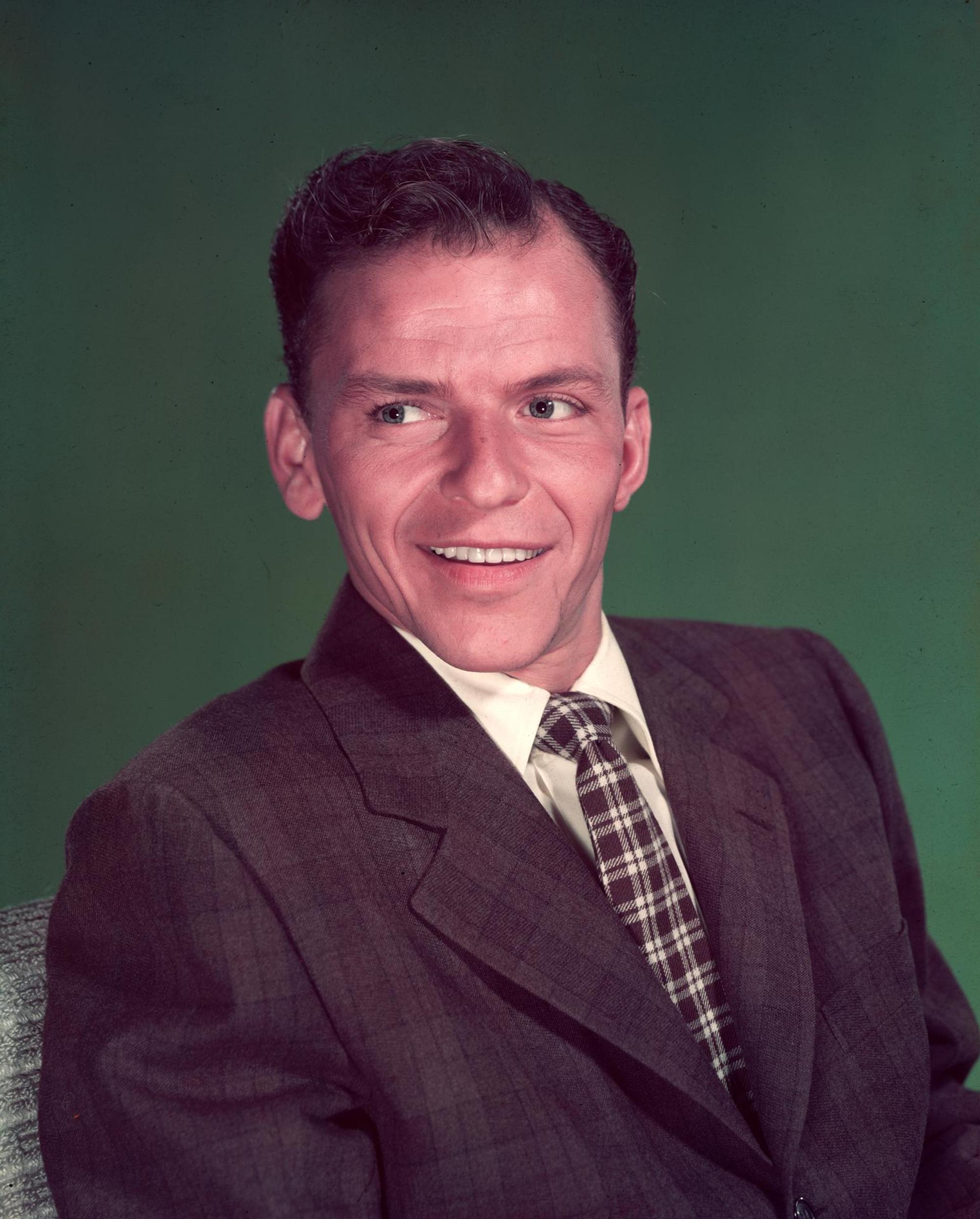 Ronan-Farrow_vielleicht_Sohn_von_Frank_Sinatra