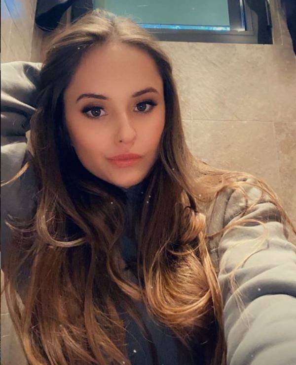 Davina_Geiss_22032021