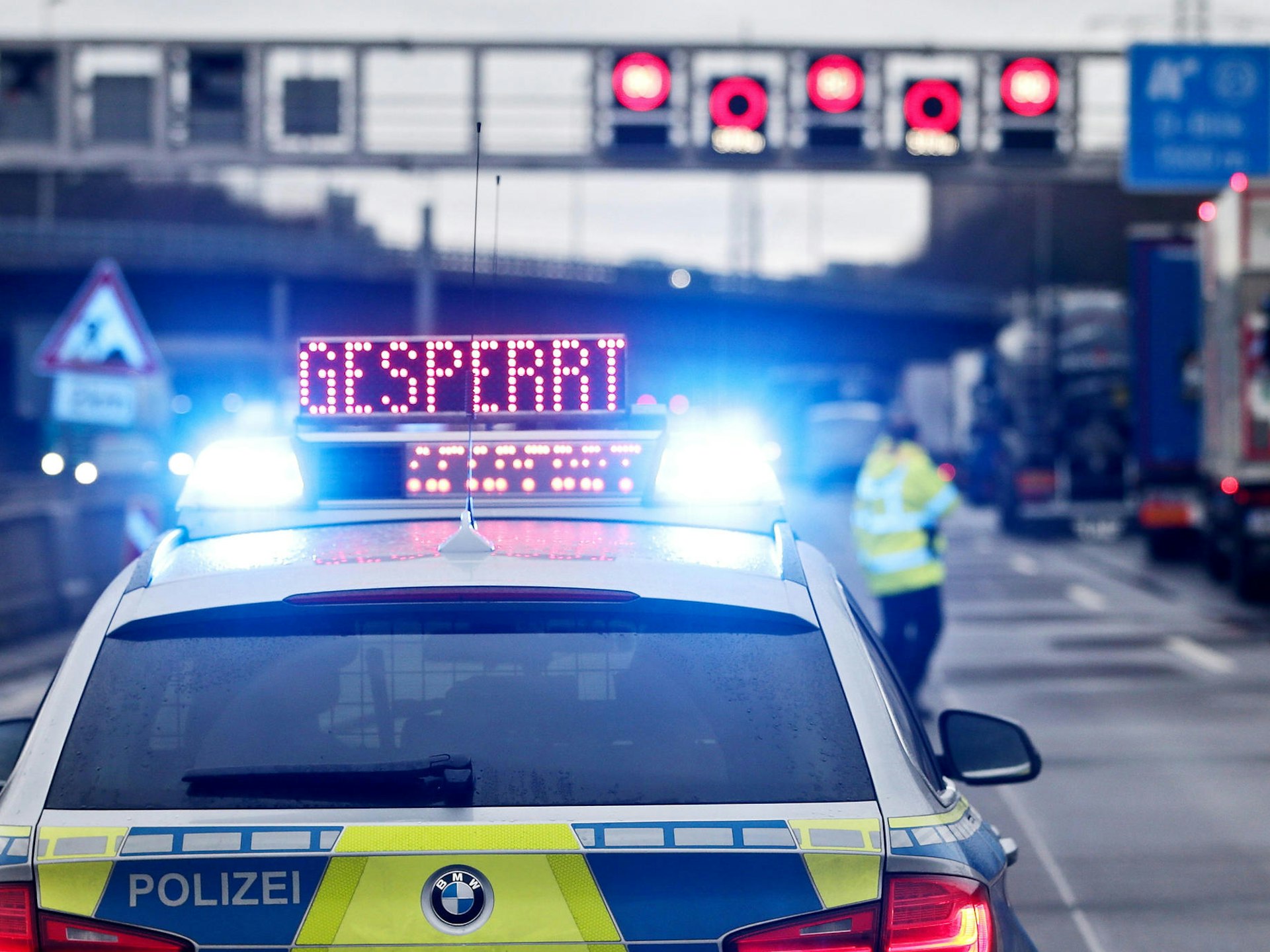 Die Autobahn musste nach dem Unfall gesperrt werden