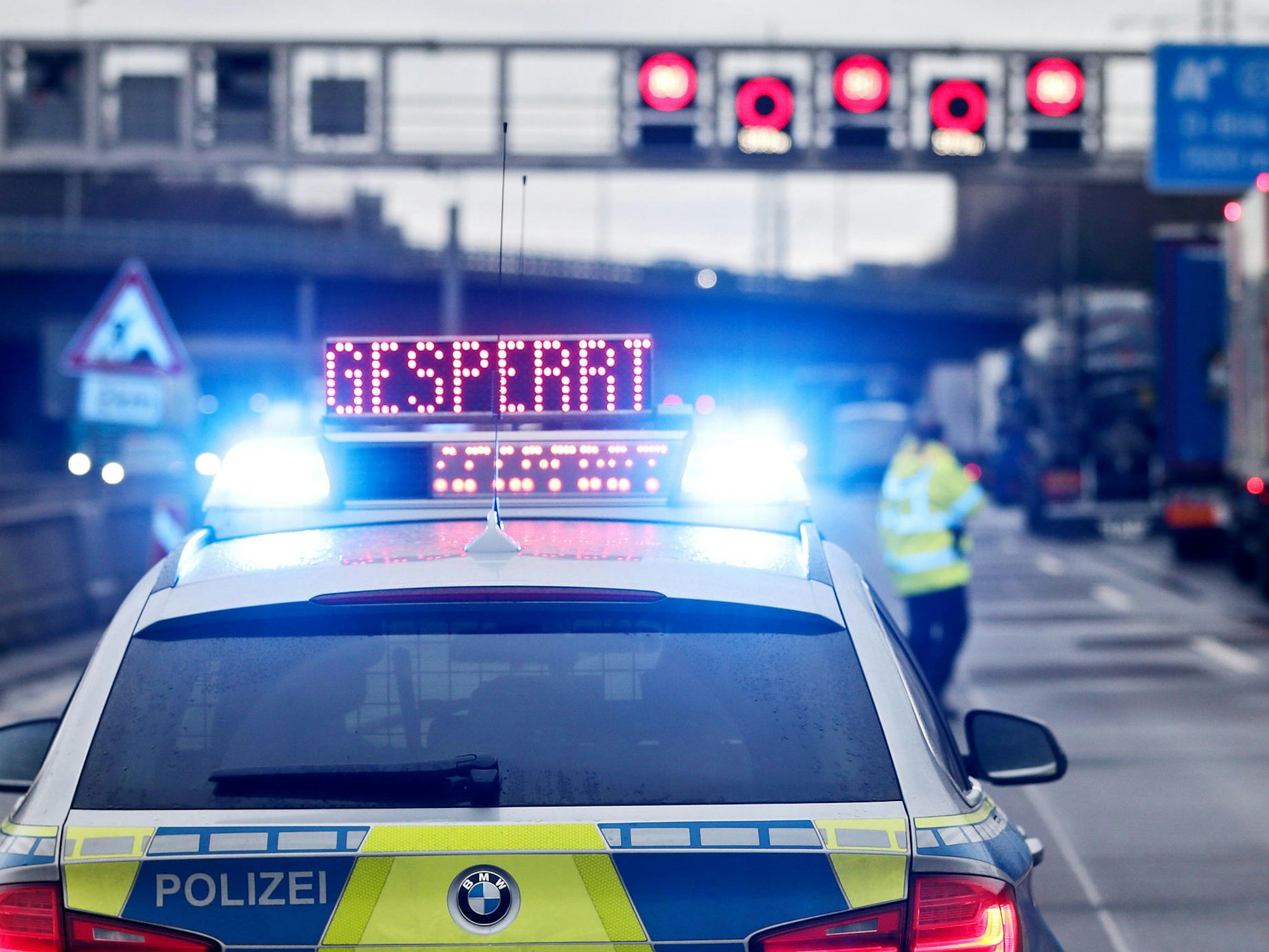 Die Autobahn musste nach dem Unfall gesperrt werden