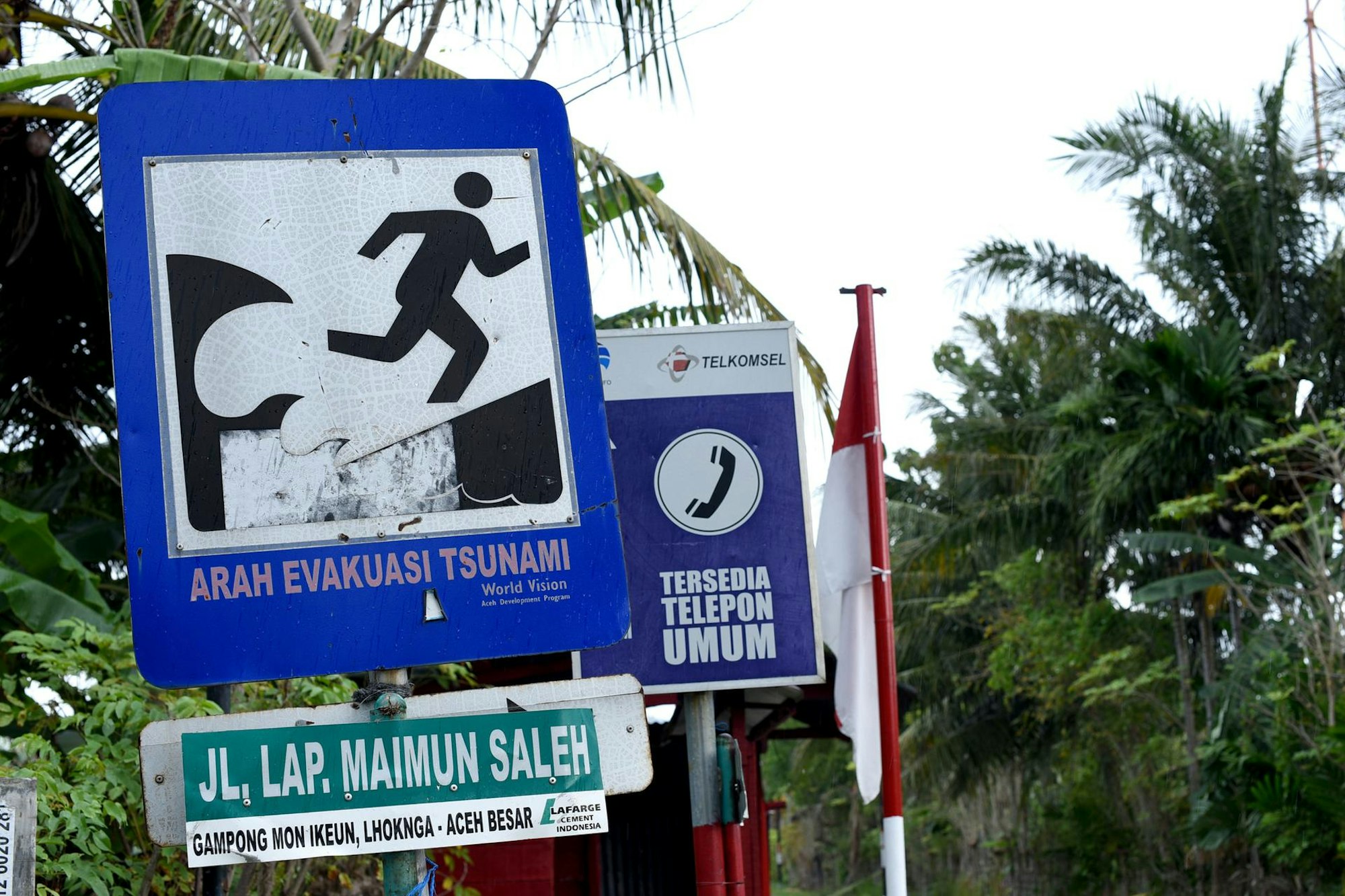 Tsunami_2004_Thailand_2