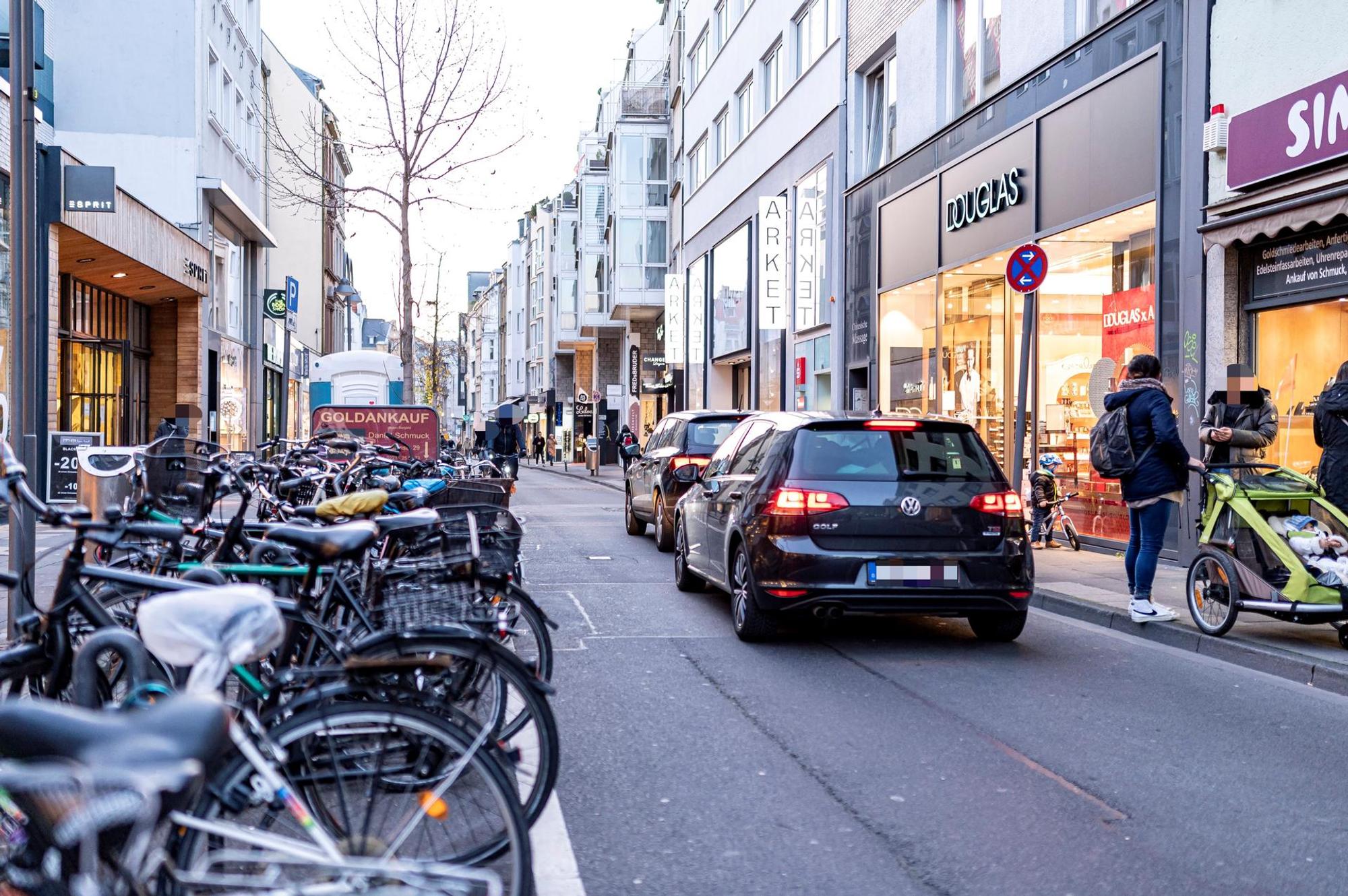 ehrenstraße