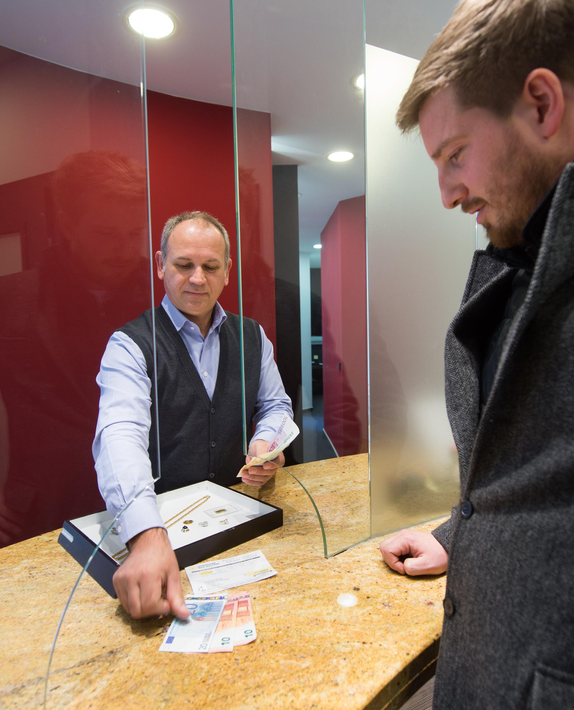 Auslöse im Pfandleihhaus