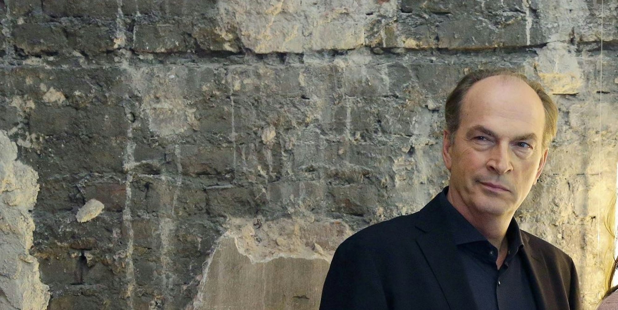 01K___05_71-110248141_ori