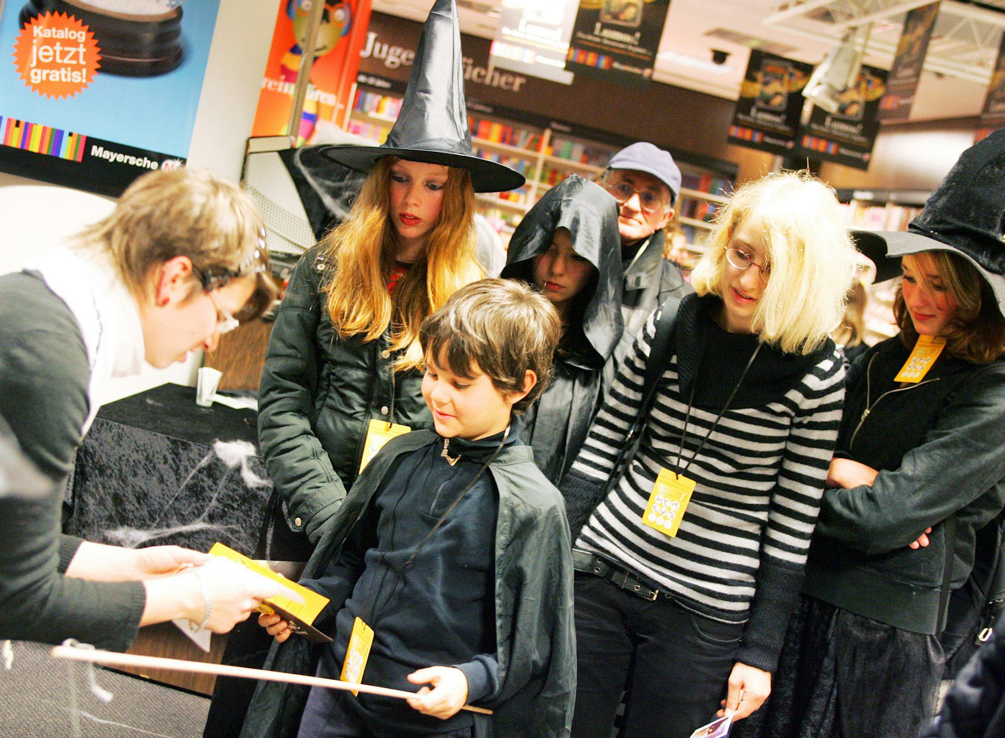 01KBO_03_71-118568614_ori