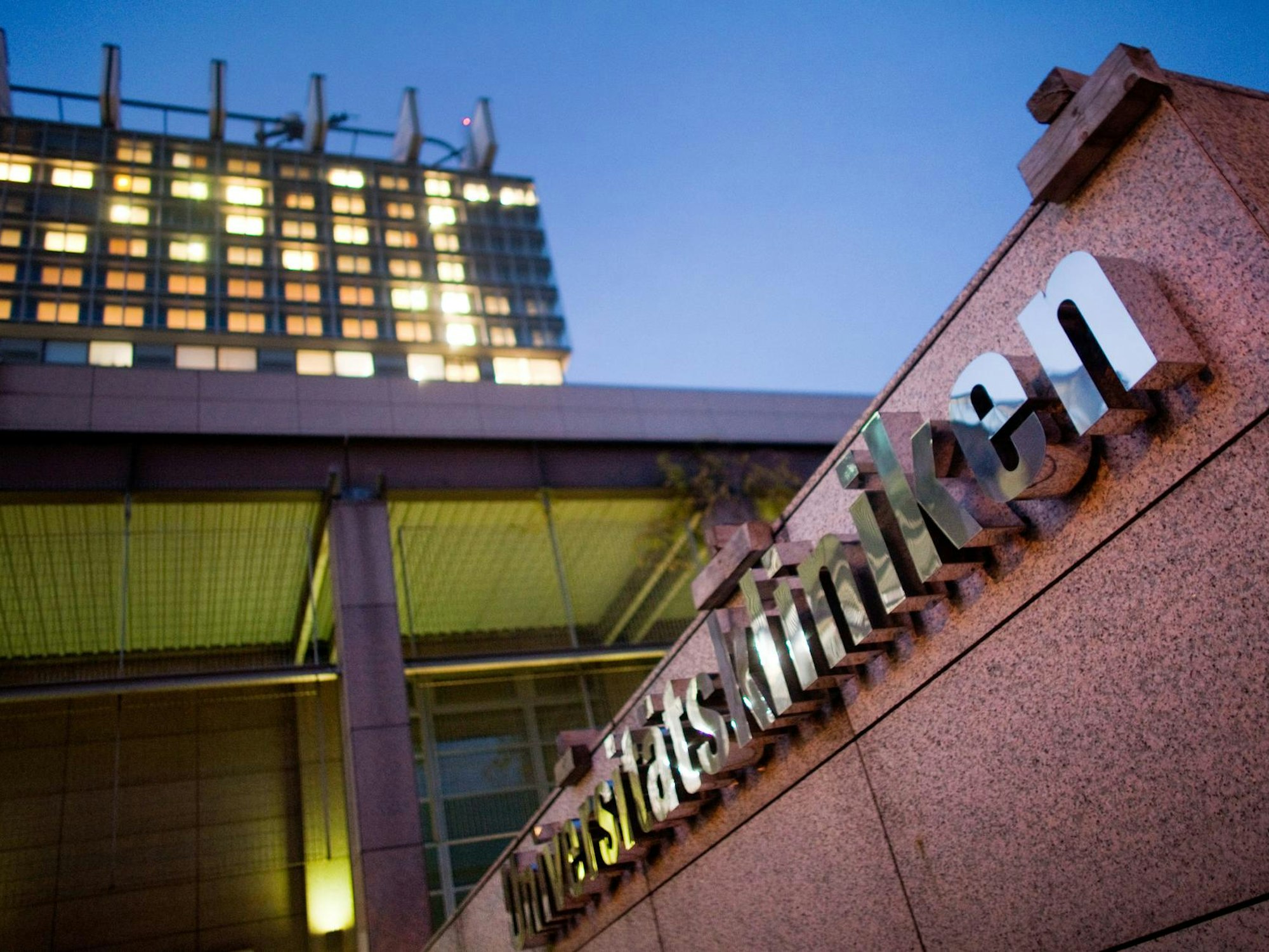 Köln: Blick auf die Universitätskliniken der Stadt Köln.