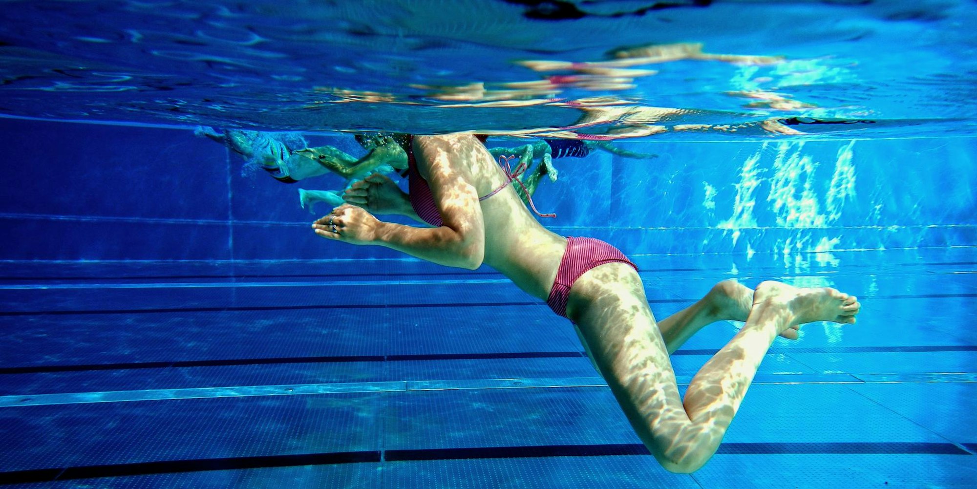 Schwimmbad-Frau-Symbol-Wasser