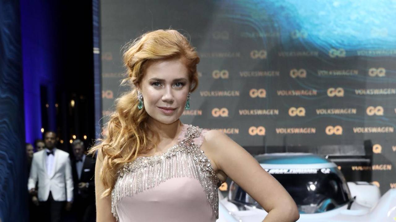 Palina Rojinski im Abendkleid